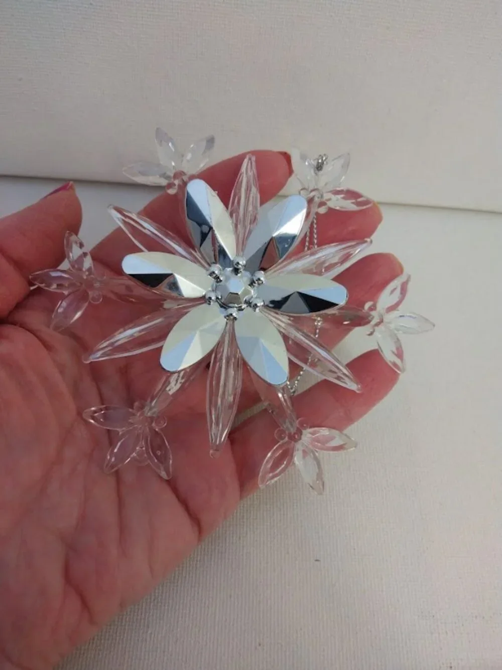 Bath & Body Works Crystal Snowflake Magnetic 3 Wick Candle Topper/Ornament